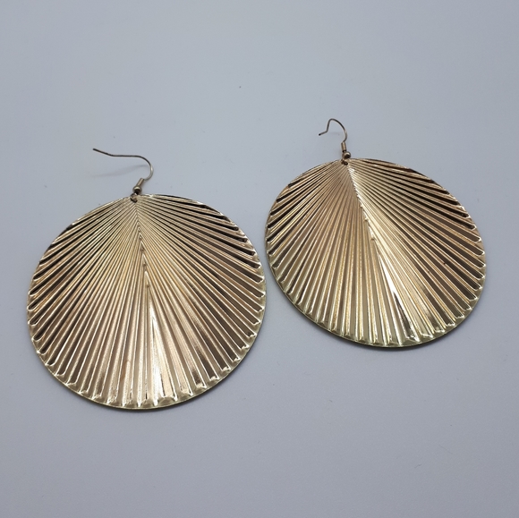 ⭐2 for $10⭐ - Teal lacquered disc earrings - Picture 3 of 4